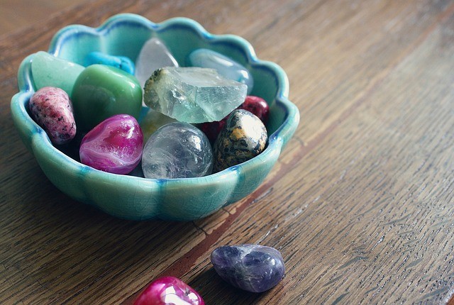 precious healing gemstones-1432335_640 (1)